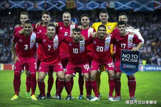 东契奇三双独行侠克奇才5连胜 火箭险胜尼克斯