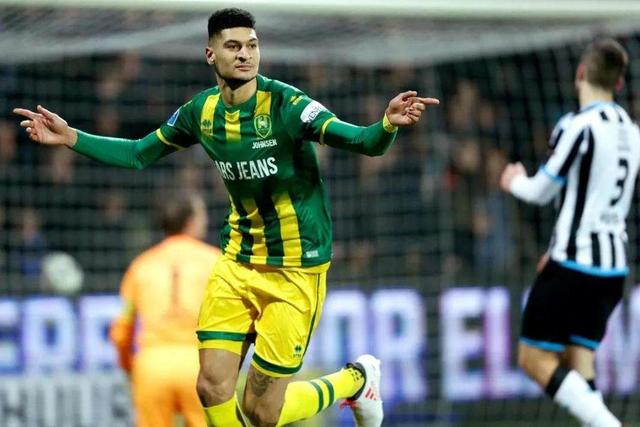 尤文有意林德洛夫 曼联愿低价出售